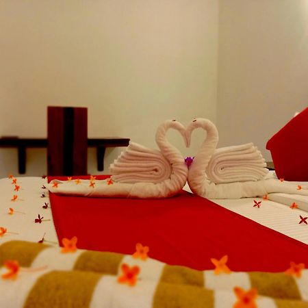 Crown Breeze Hotel Ahangama Ngoại thất bức ảnh