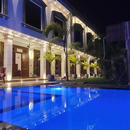 Crown Breeze Hotel Ahangama Ngoại thất bức ảnh